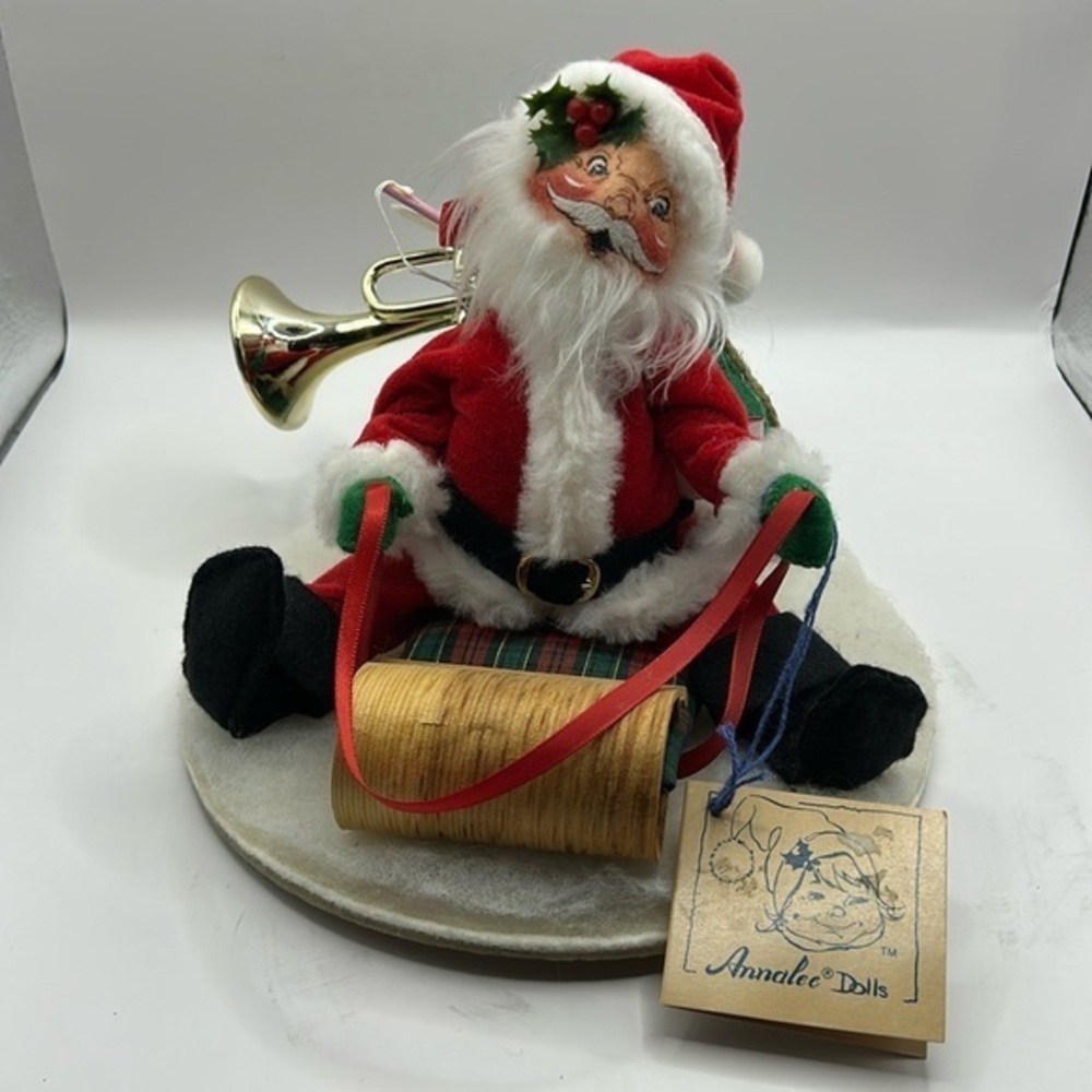 Annalee sledding santa. 1993. Vintage
